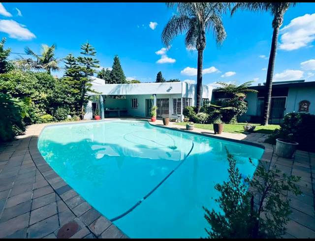 3 BEDROOM FREESTANDING FOR SALE IN BIRCHLEIGH